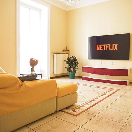 Wonderful Downtown Apartment-Hd Netflix, King-Size Bed, Two Minutes' Walk From Metro Милан Экстерьер фото