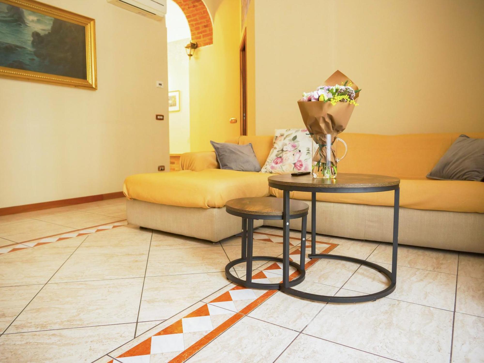 Wonderful Downtown Apartment-Hd Netflix, King-Size Bed, Two Minutes' Walk From Metro Милан Экстерьер фото